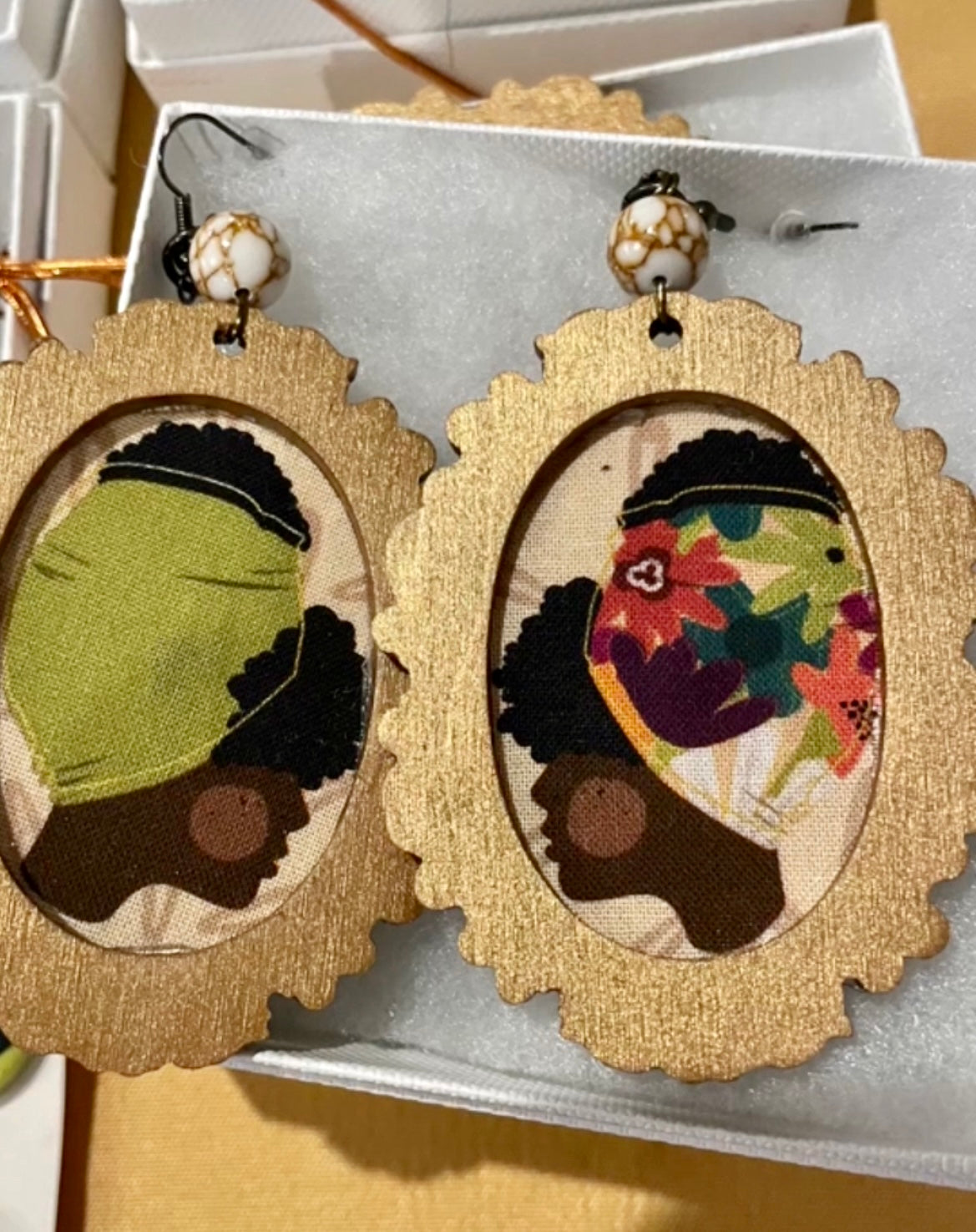 Oval Picture Frame